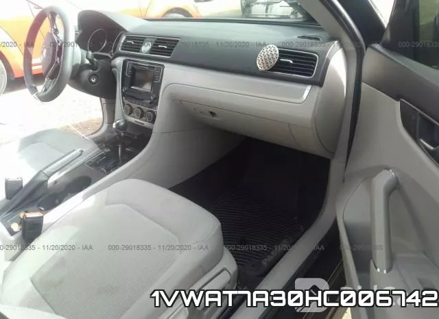 1VWAT7A30HC006742 фото 5