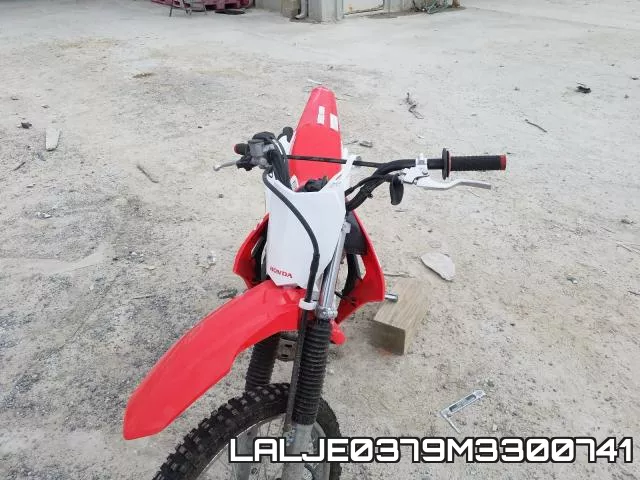 LALJE0379M3300741 фото 7