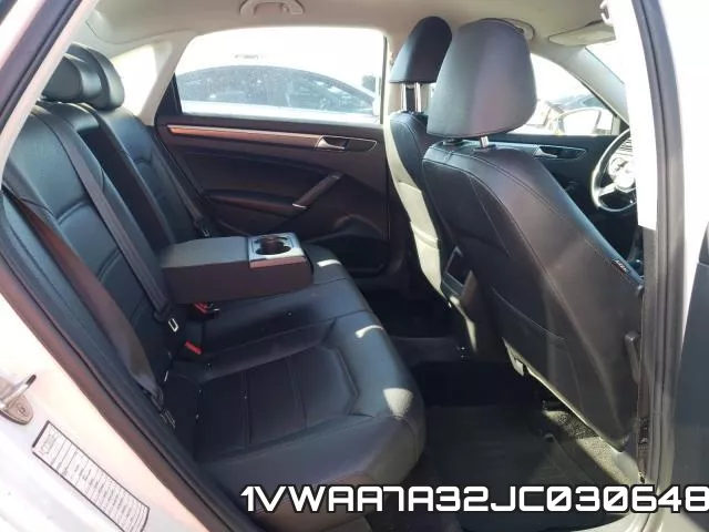 1VWAA7A32JC030648 фото 7