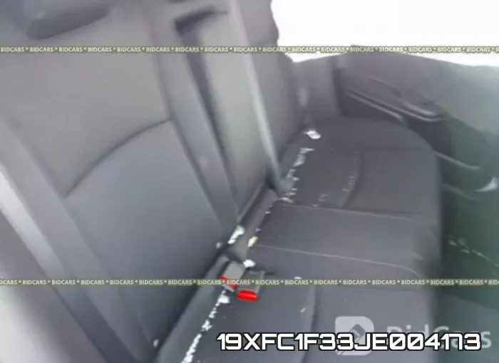 19XFC1F33JE004173 фото 9