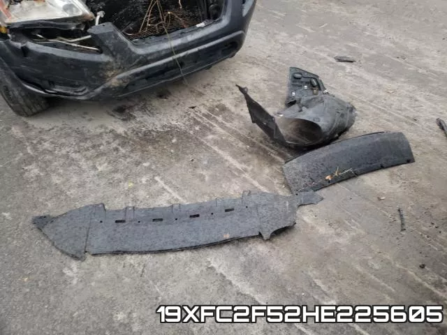 19XFC2F52HE225605 фото 9