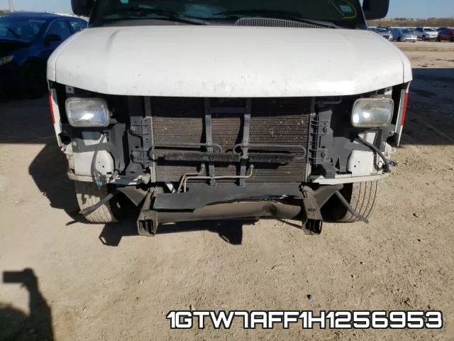 1GTW7AFF1H1256953 фото 10