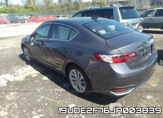 19UDE2F76JA003839 фото 4