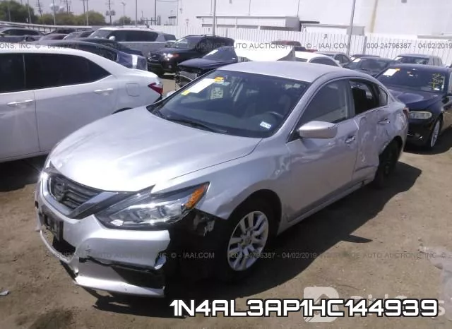 1N4AL3AP1HC144939 фото 3