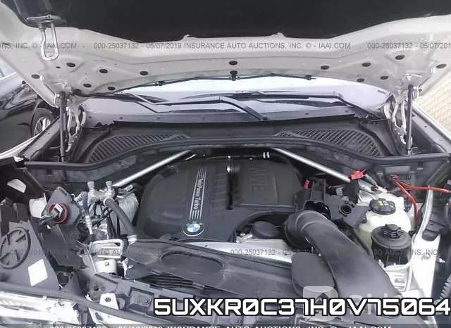 5UXKR0C37H0V75064 фото 2
