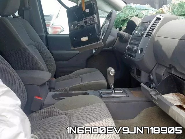 1N6AD0EV9JN718905 фото 6