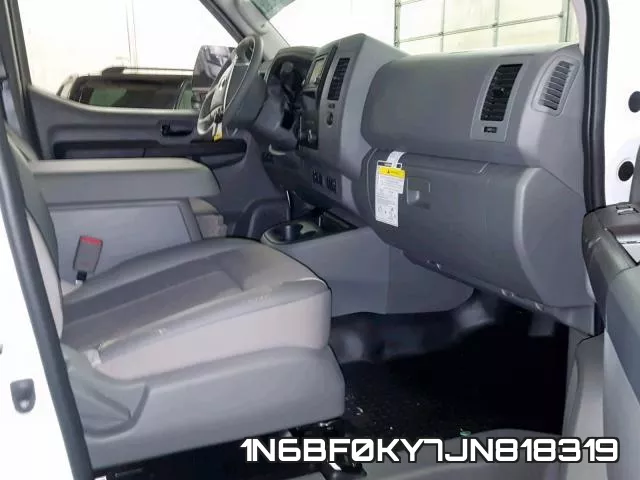 1N6BF0KY7JN818319 фото 6
