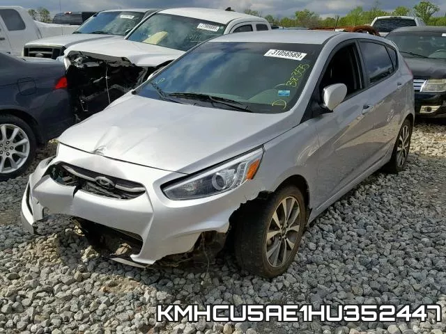 KMHCU5AE1HU352447 фото 3