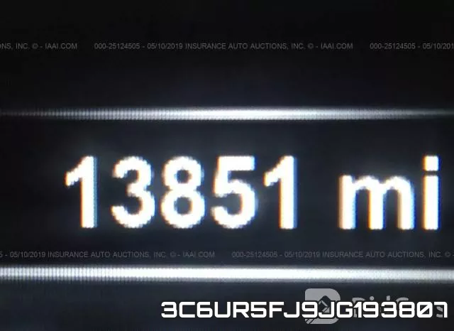 3C6UR5FJ9JG193807 фото 8