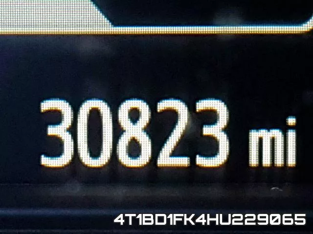 4T1BD1FK4HU229065 фото 9