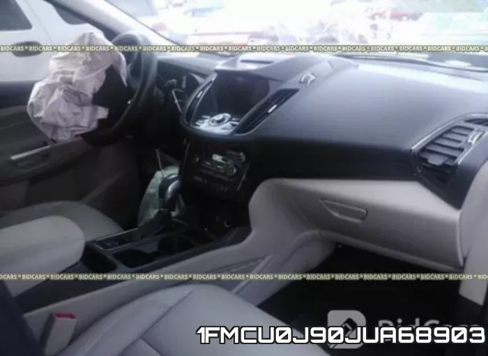 1FMCU0J90JUA68903 фото 6
