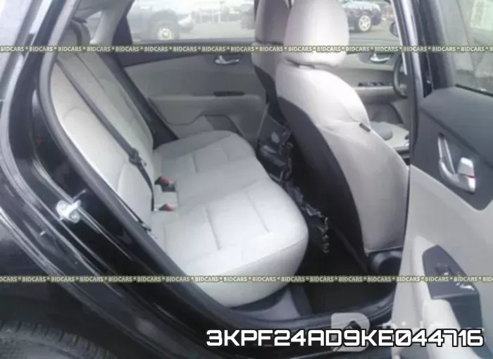 3KPF24AD9KE044716 фото 9