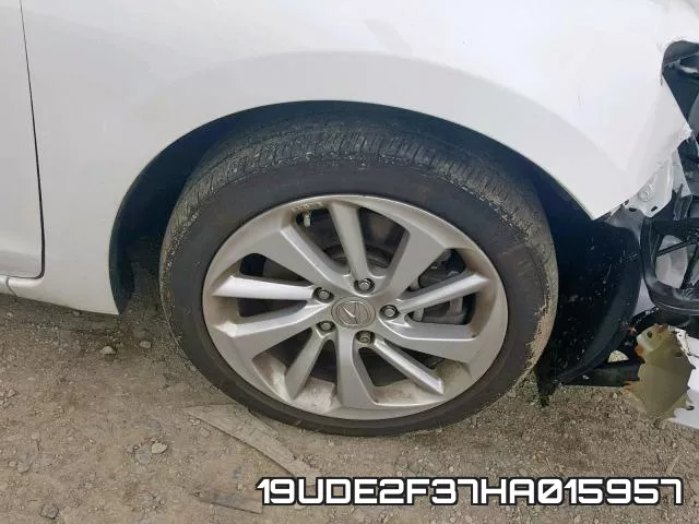 19UDE2F37HA015957 фото 10