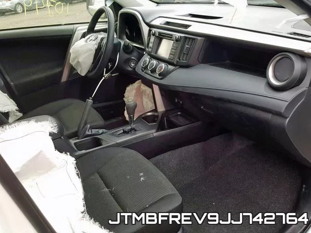 JTMBFREV9JJ742764 фото 6