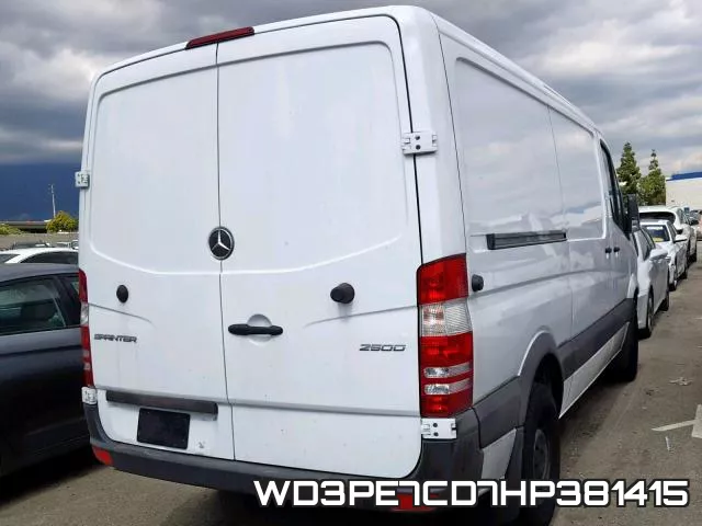 WD3PE7CD7HP381415 фото 5