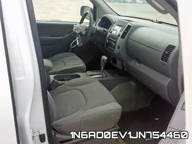 1N6AD0EV1JN754460 фото 6