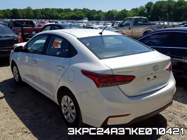 3KPC24A37KE070421 фото 4