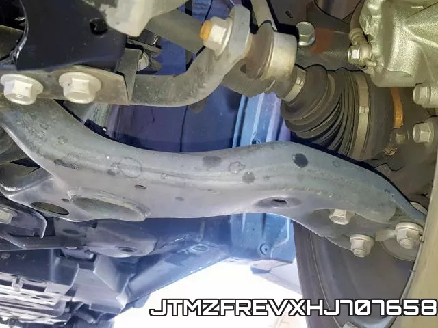 JTMZFREVXHJ707658 фото 10