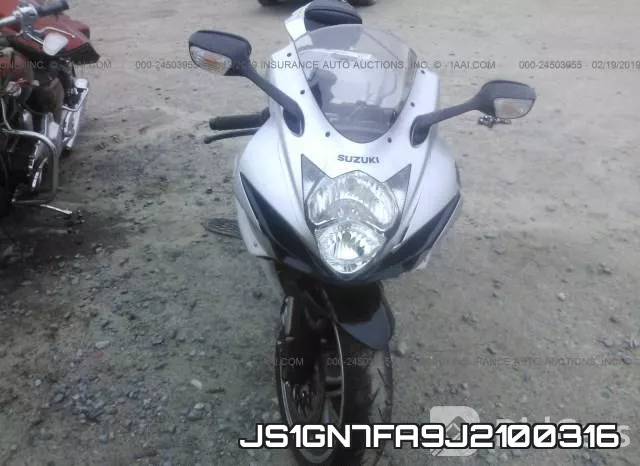 JS1GN7FA9J2100316 фото 6