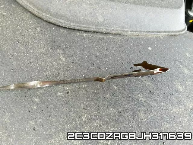 2C3CDZAG8JH317639 фото 10