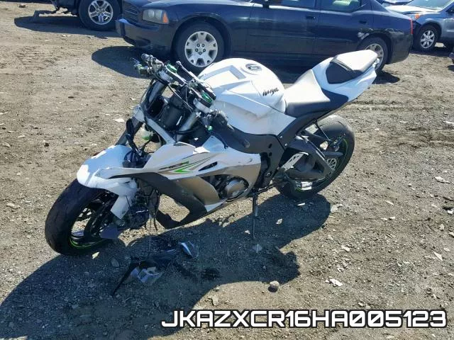 JKAZXCR16HA005123 фото 3