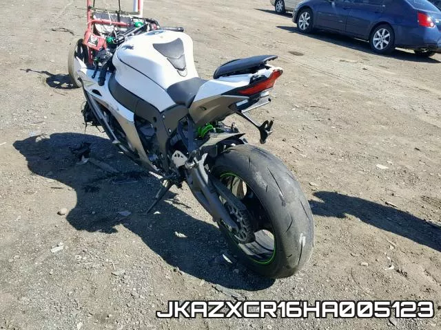 JKAZXCR16HA005123 фото 4
