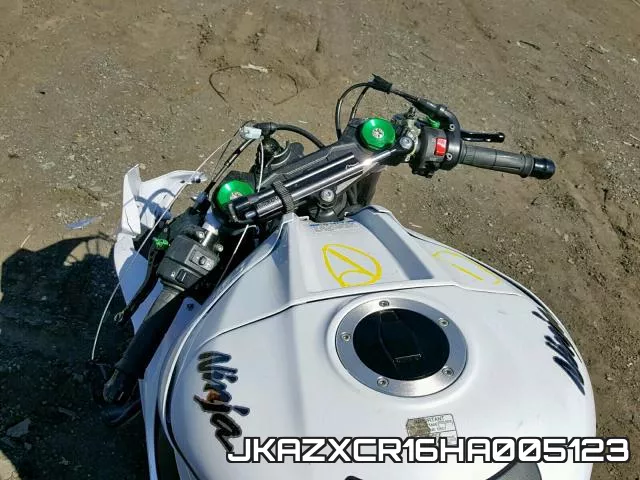 JKAZXCR16HA005123 фото 6