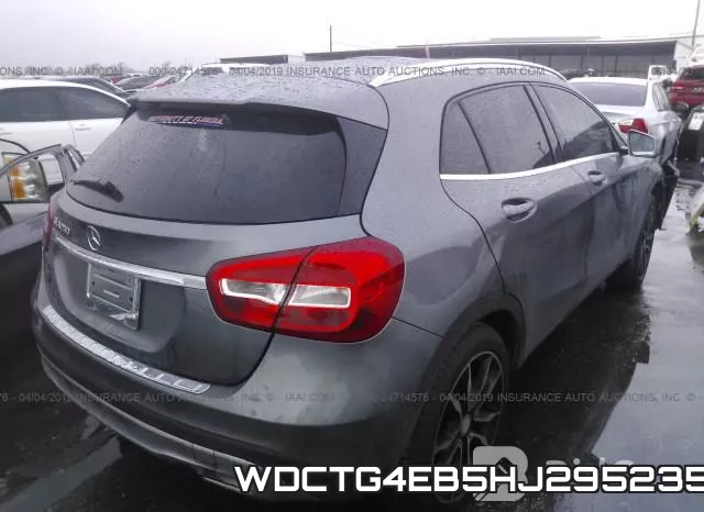 WDCTG4EB5HJ295235 фото 5