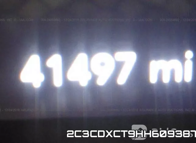2C3CDXCT9HH609387 фото 8