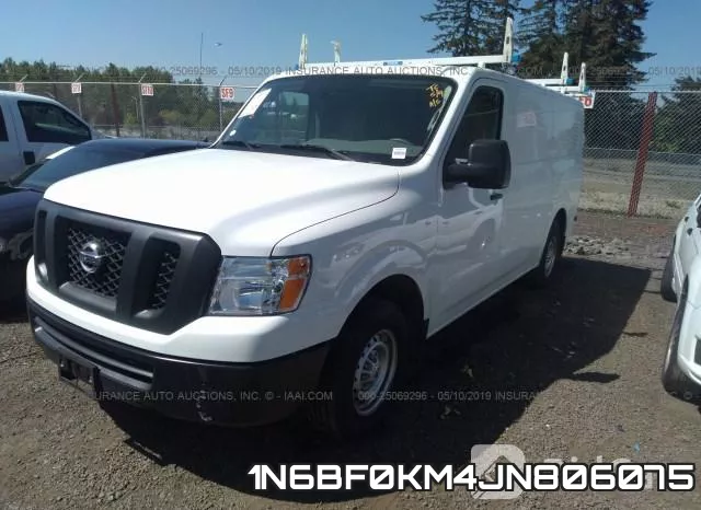 1N6BF0KM4JN806075 фото 3