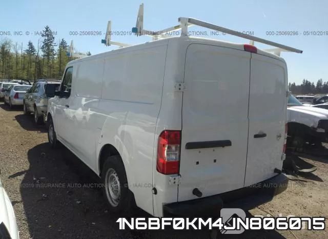 1N6BF0KM4JN806075 фото 4
