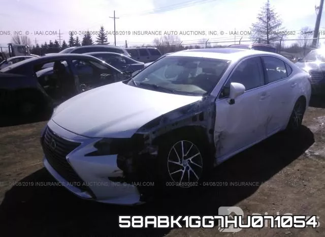 58ABK1GG7HU071054 фото 3