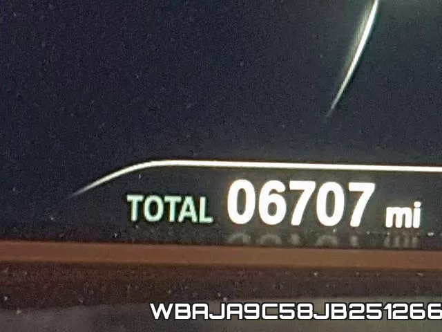 WBAJA9C58JB251266 фото 9