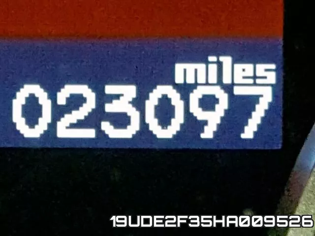 19UDE2F35HA009526 фото 9
