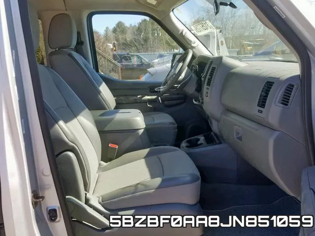 5BZBF0AA8JN851059 фото 6