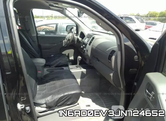 1N6AD0EV3JN724652 фото 6