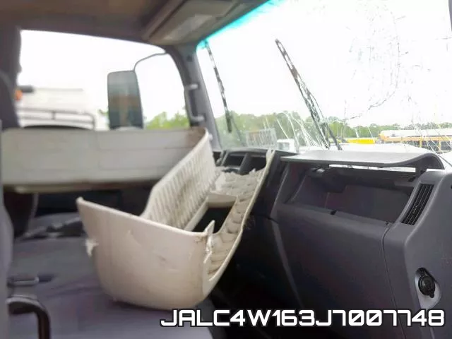 JALC4W163J7007748 фото 6