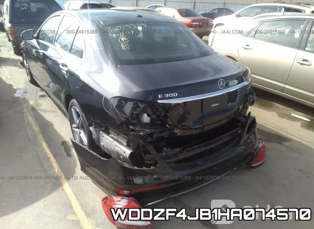 WDDZF4JB1HA074570 фото 3