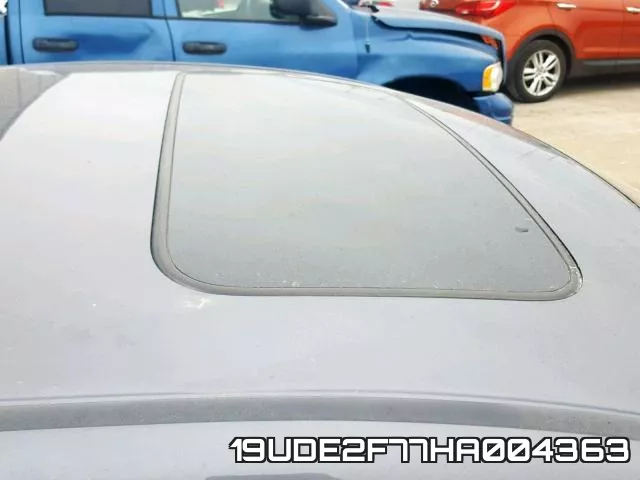 19UDE2F77HA004363 фото 10