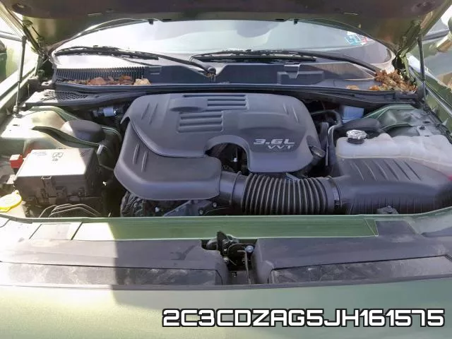 2C3CDZAG5JH161575 фото 8
