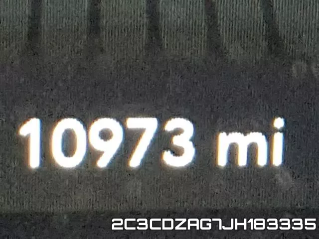 2C3CDZAG7JH183335 фото 9