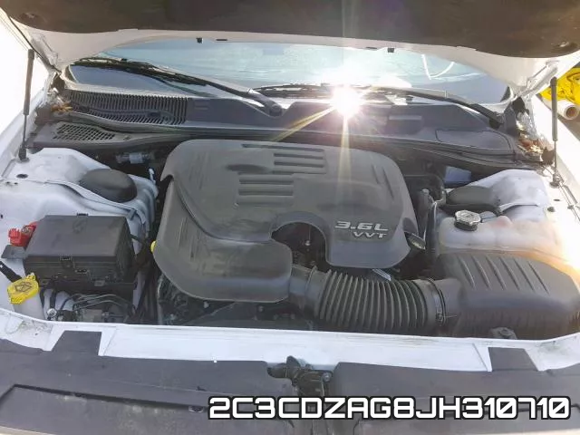 2C3CDZAG8JH310710 фото 8