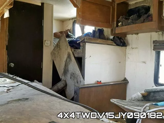 4X4TWDV15JY090182 фото 7