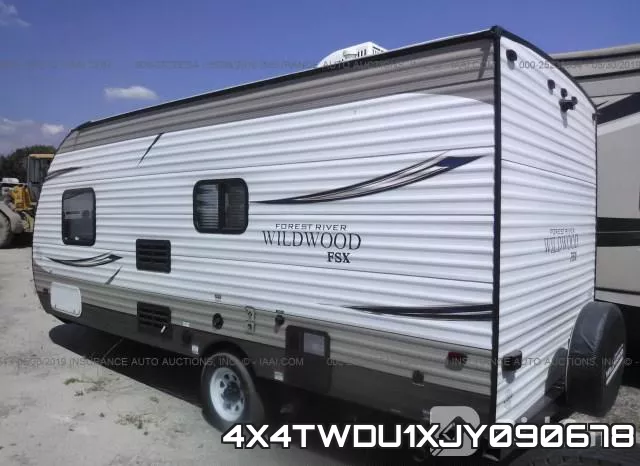 4X4TWDU1XJY090678 фото 4