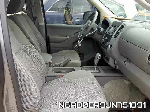 1N6AD0ER9JN751891 фото 6