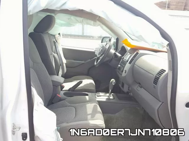 1N6AD0ER7JN710806 фото 6
