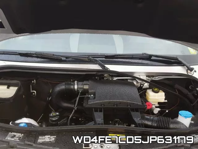 WD4FE7CD5JP631179 фото 8