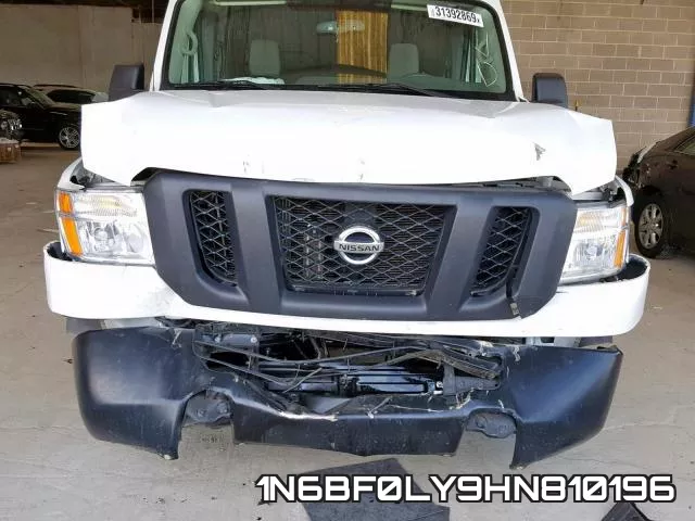 1N6BF0LY9HN810196 фото 10