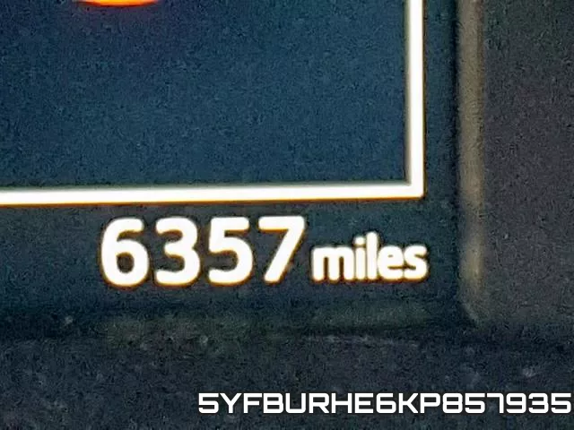 5YFBURHE6KP857935 фото 9