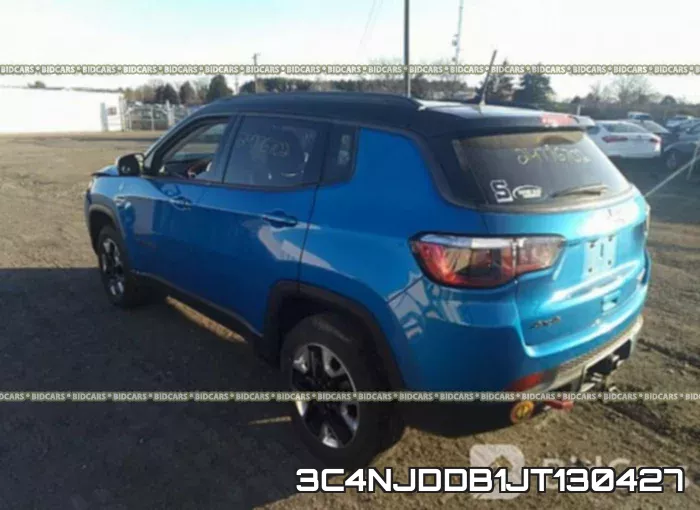 3C4NJDDB1JT130427 фото 4